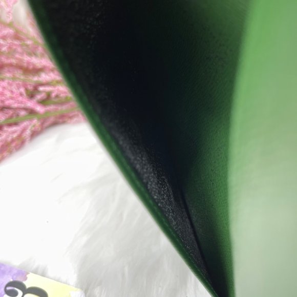 033 Louis Vuitton Green Epi Leather  Checkbook Wallet CA0928 - Picture 8 of 11